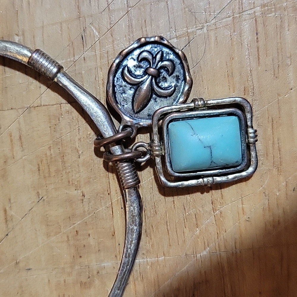 Turquoise & Silver Bangle Set - Picture 6 of 6